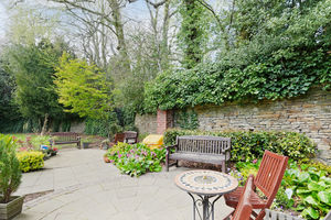 900 Abbeydale Road
